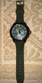Orologio verde militare.