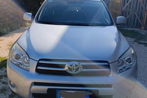 RAV 4 TOYOTA BENZINA + GPL