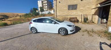 Ford Focus 2.0 Tdci S T line 150 cv