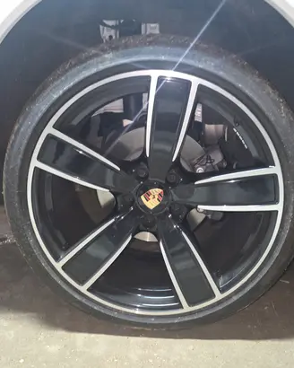 cerchi per porsche Cayenne compresi di copertoni
