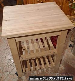 Mobiletto legno con rotelle
