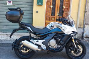 CF MOTO 650 MT