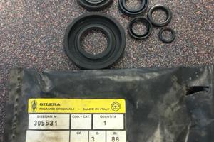 Piaggio bravo si Gilera cb1