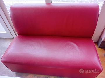 Divanetti, sedie, tavoli bar