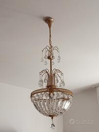 Lampadario a gocce di cristallo