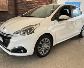 Peugeot 208 PureTech 82 5 porte Allure