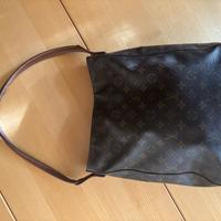 Louis Vuitton Looping MM Monogram Canvas