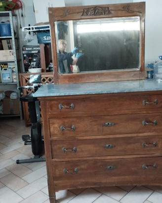 Comò vintage con specchiera e marmo
