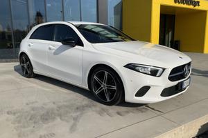 MERCEDES-BENZ A 200 d Sport