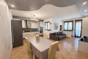 3 LOCALI A VALEGGIO SUL MINCIO