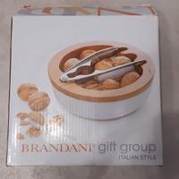 Porta noci con spaccanoci 