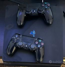 Ps4 con 14 giochi e 2 joystick