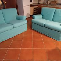 Gratis 2 divani a 2 posti