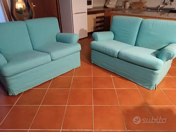 Gratis 2 divani a 2 posti