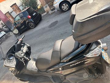 Yamaha majesty 400
