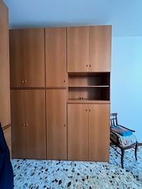 Armadio con lettino a ribalta