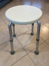 Sgabello doccia regolabile