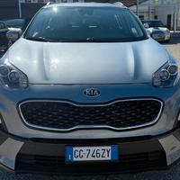 Kia Sportage IV 1.6 CRDI ibrida 136 cv automatica