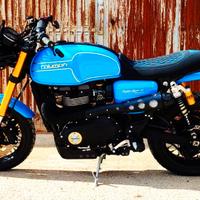 Triumph scrambler cafe Thruxton 1200 R bonneville