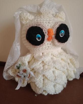 Peluche amigurumi gufo sposa
