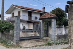 Immobile in asta di 188 m² con 3 locali a Barbania