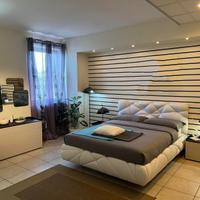 Camera da letto completa