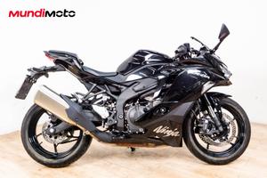KAWASAKI NINJA ZX 4RR - 2026