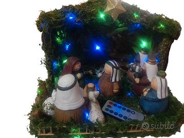 presepe fatto a mano con con stat. thun .completo.
