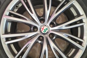 Cerchi originali Alfa Romeo da 18