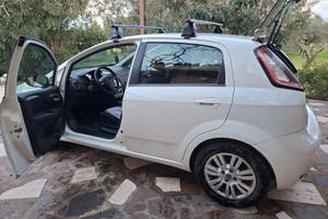 Fiat Grande Punto Diesel con gancio traino