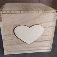Scatola shabby chic in legno chiaro 