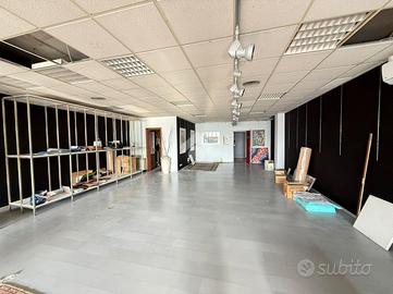 UFFICIO A CERNUSCO SUL NAVIGLIO