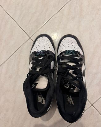 Nike Dunk Low “Just Do It” olografiche
