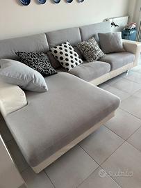 Divano poltronesofà con penisola