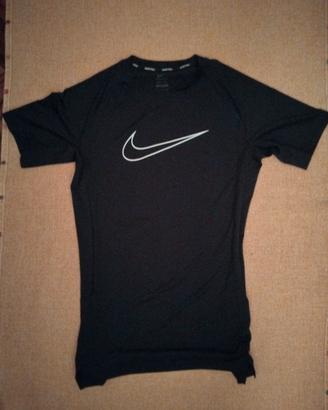 Maglia  Nike pro  manica corta aderente  DRI-FIT