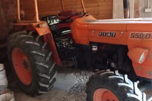 trattore Fiat 550dt