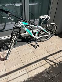 Bicicletta dark panther wild