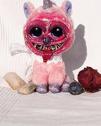 bambola creepy cute 