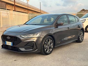 Ford Focus 2022 1.5 Diesel 120 CV aut. ST-Line