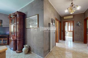 RIF: A518 - Appartamento ristrutturato con garage.