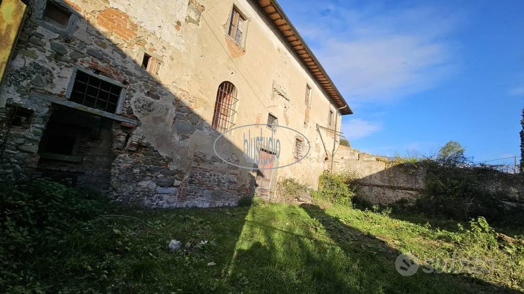 Rustico / Casale di 550 m² con 5 locali a Reggello - Vista 3