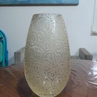 Vaso bianco traspartente attribuz. Lalique