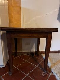 Tavolo allungabile rustico robusto legno massello