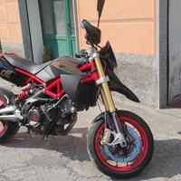 Aprilia dorsoduro 750 factory 