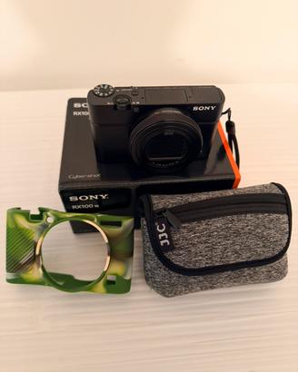 Fotocamera compatta Sony RX100 VII