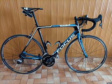 Bici da corsa Focus Izalco Team Insue SL taglia XL