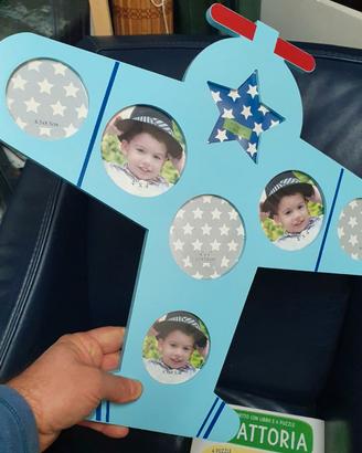 Portafoto aereo azzurro d legno