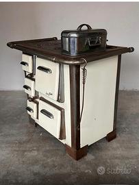 Stufa a legna vintage Super Blanka 900 a 3 fuochi
