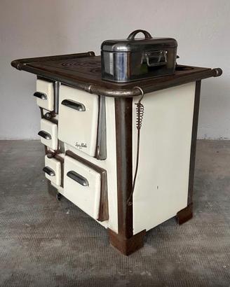 Stufa a legna vintage Super Blanka 900 a 3 fuochi