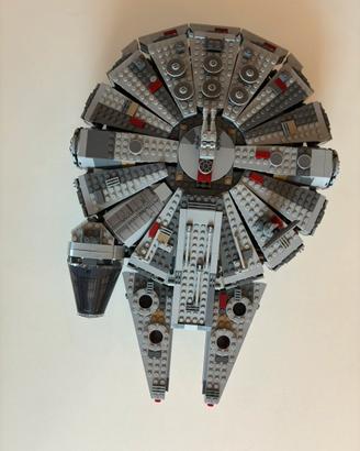 Lego Star Wars set 75105 Millennium Falcon